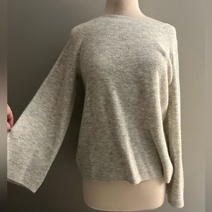 Uber soft gray sweater with bell sleeves